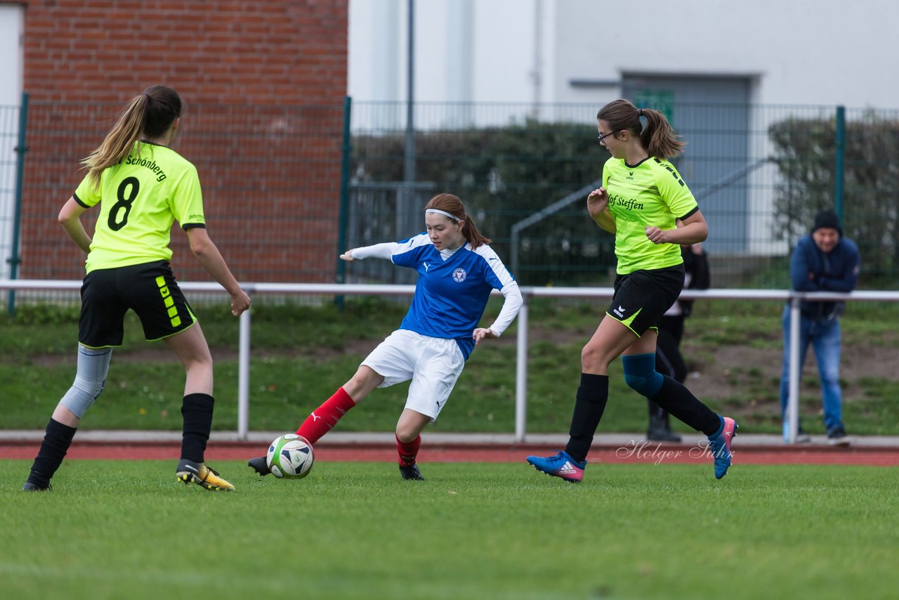 Bild 139 - B-Juniorinnen TSV Schoenberg - Holstein Kiel : Ergebnis: 0:23